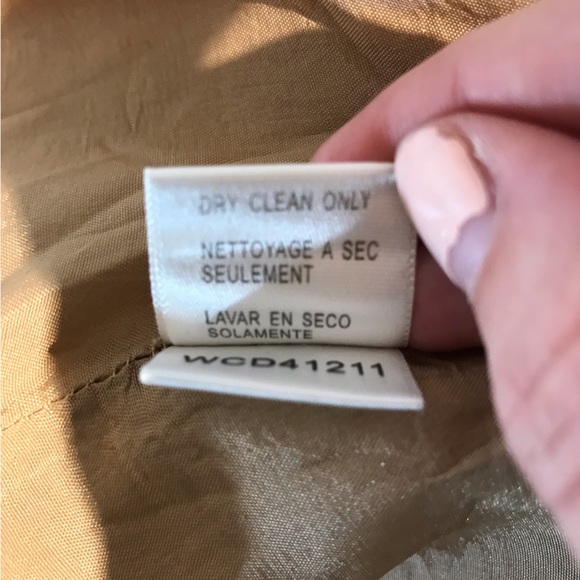 BCBG MAXAZRIA Lightweight Soft Corduroy Button Up Jacket Blazer Women Medium Tan - Picture 7 of 9